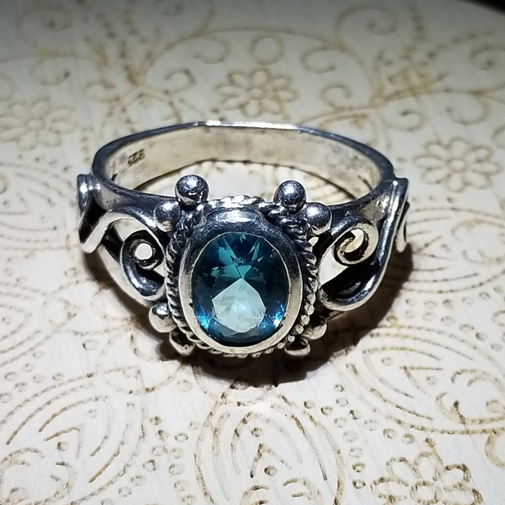 925 Sterling Blue Topaz Scrolled Ring Sz 8